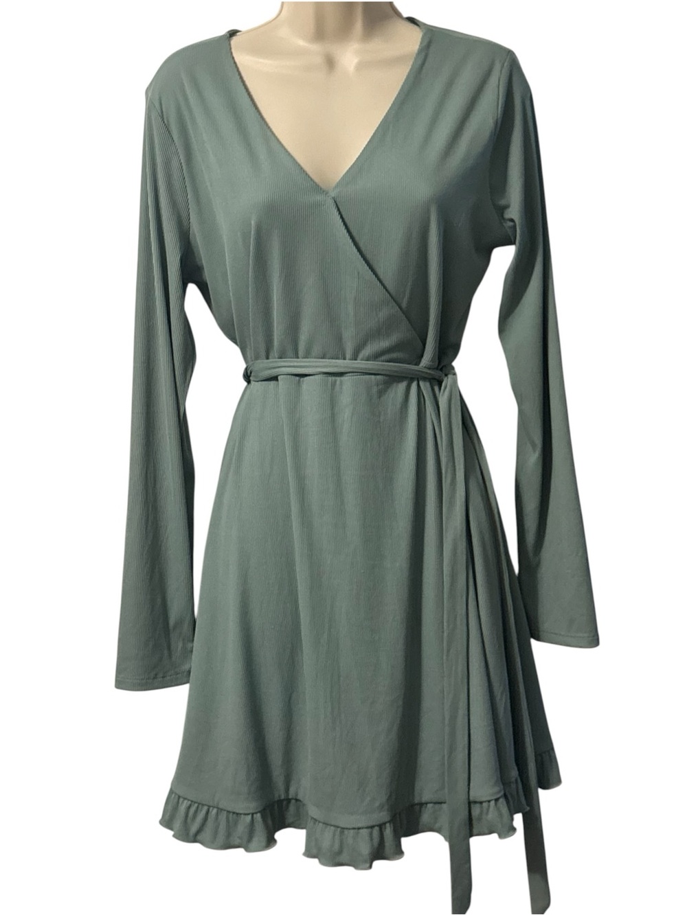 So Dress - Picture 2 of 8